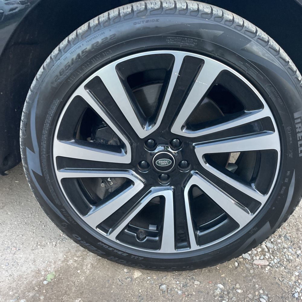2023 Land Rover Range Rover SE