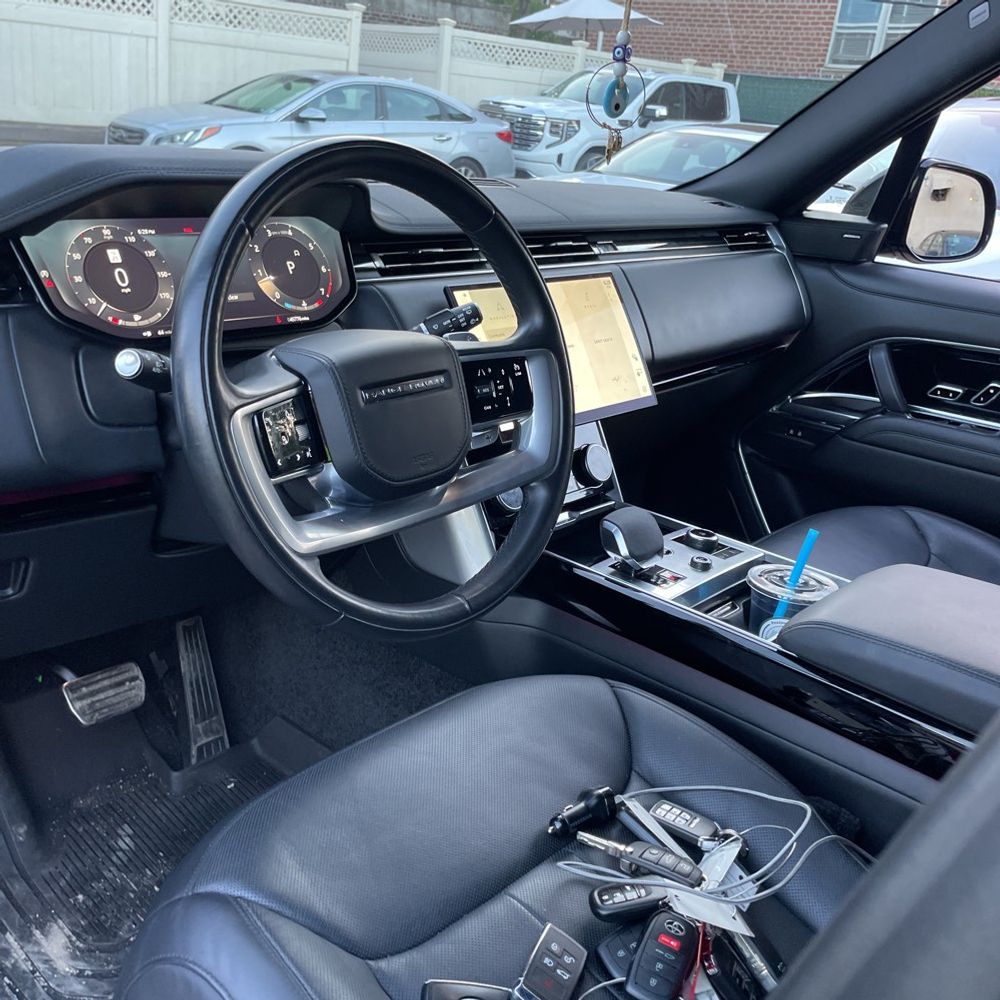 2023 Land Rover Range Rover SE