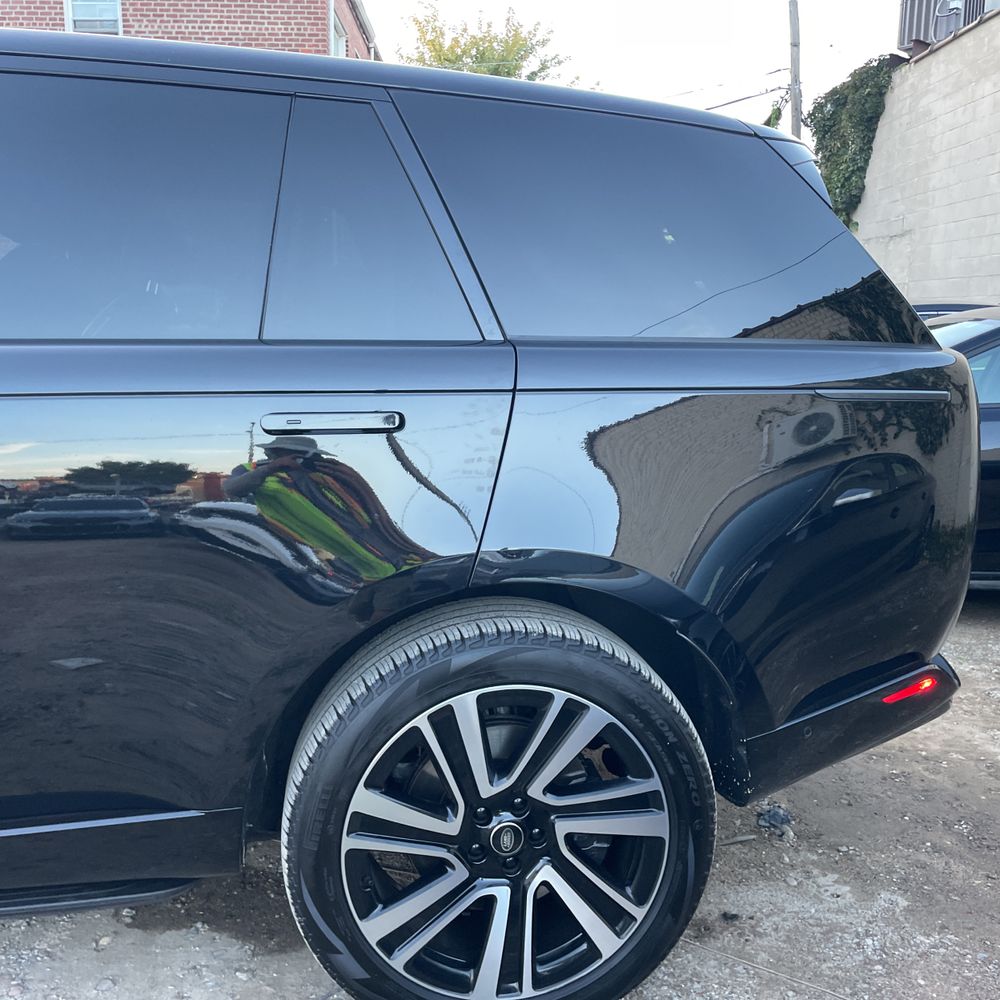 2023 Land Rover Range Rover SE