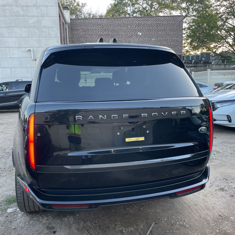 2023 Land Rover Range Rover SE
