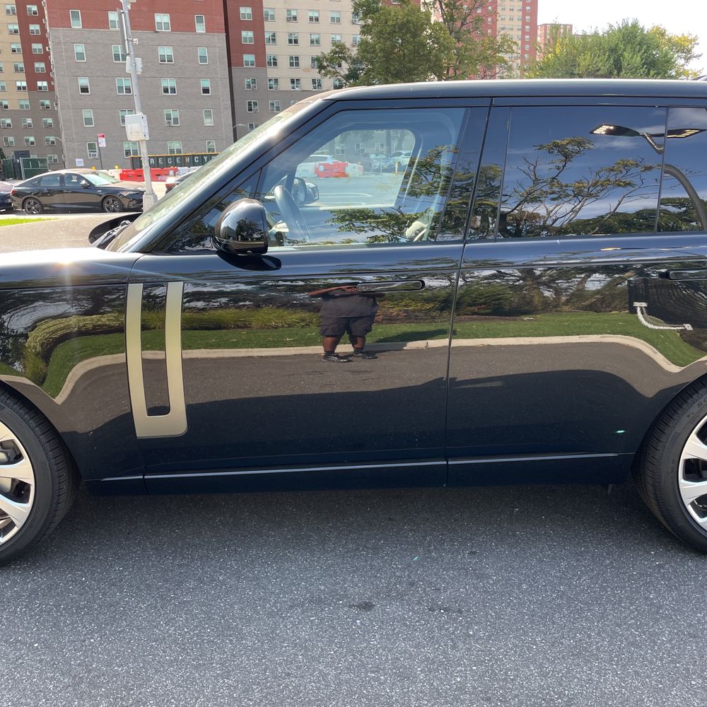 2025 Land Rover Range Rover SE P530