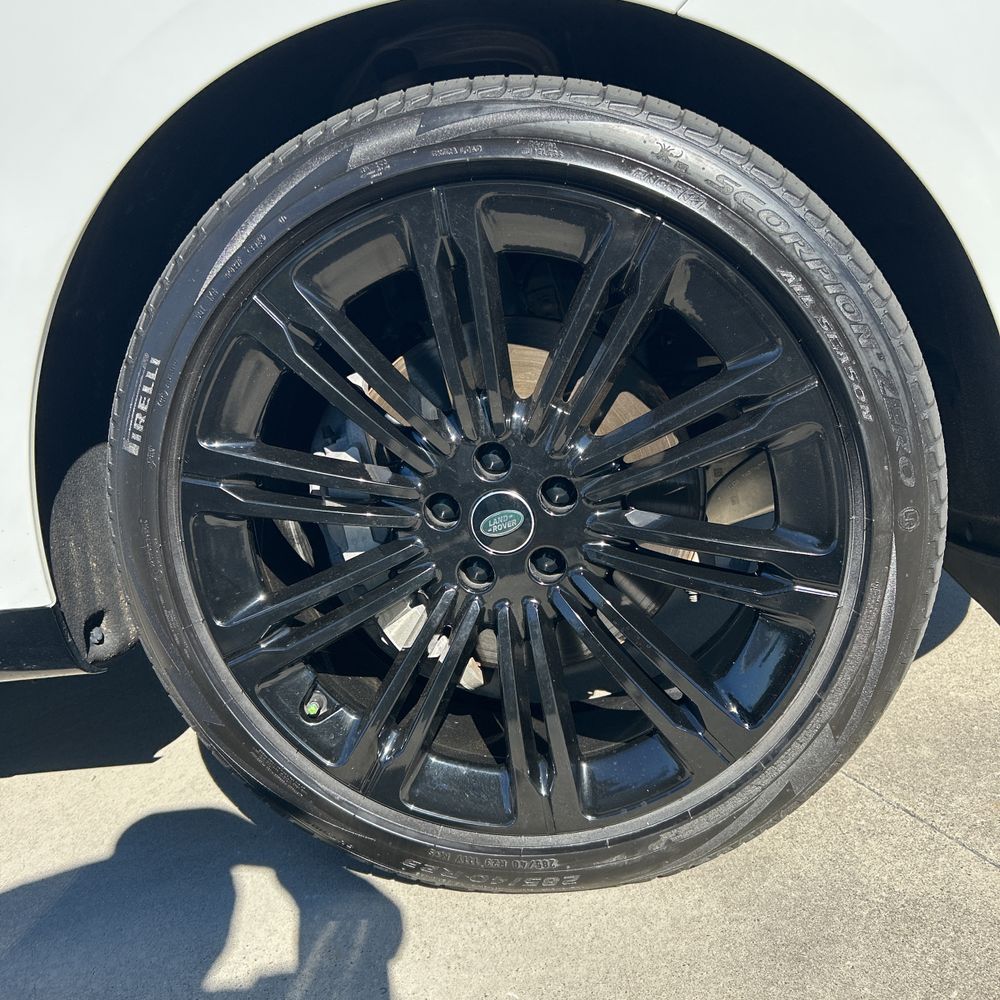 2022 Land Rover New Range Rover SE