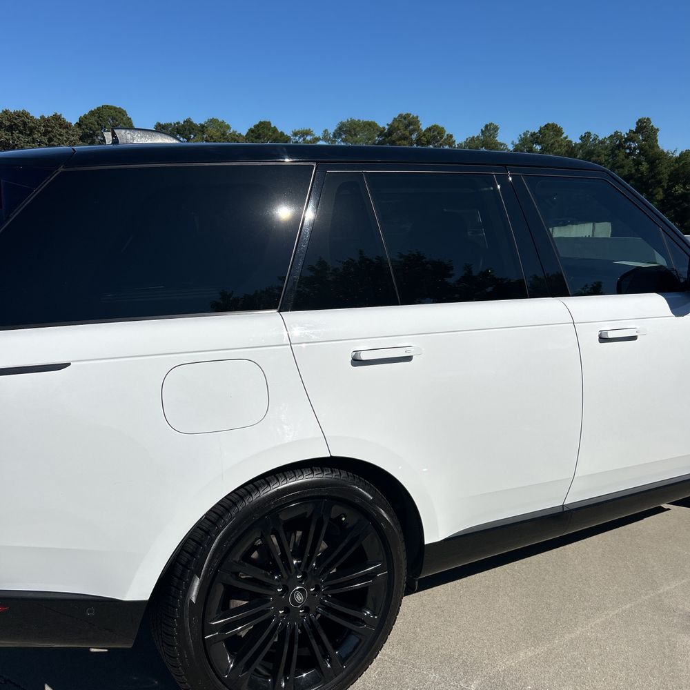 2022 Land Rover New Range Rover SE