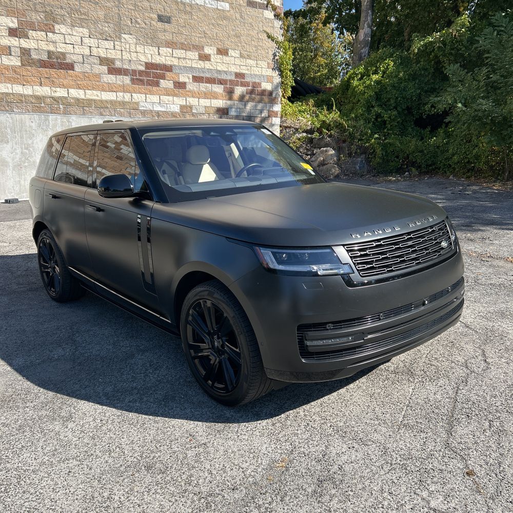 2023 Land Rover Range Rover SE