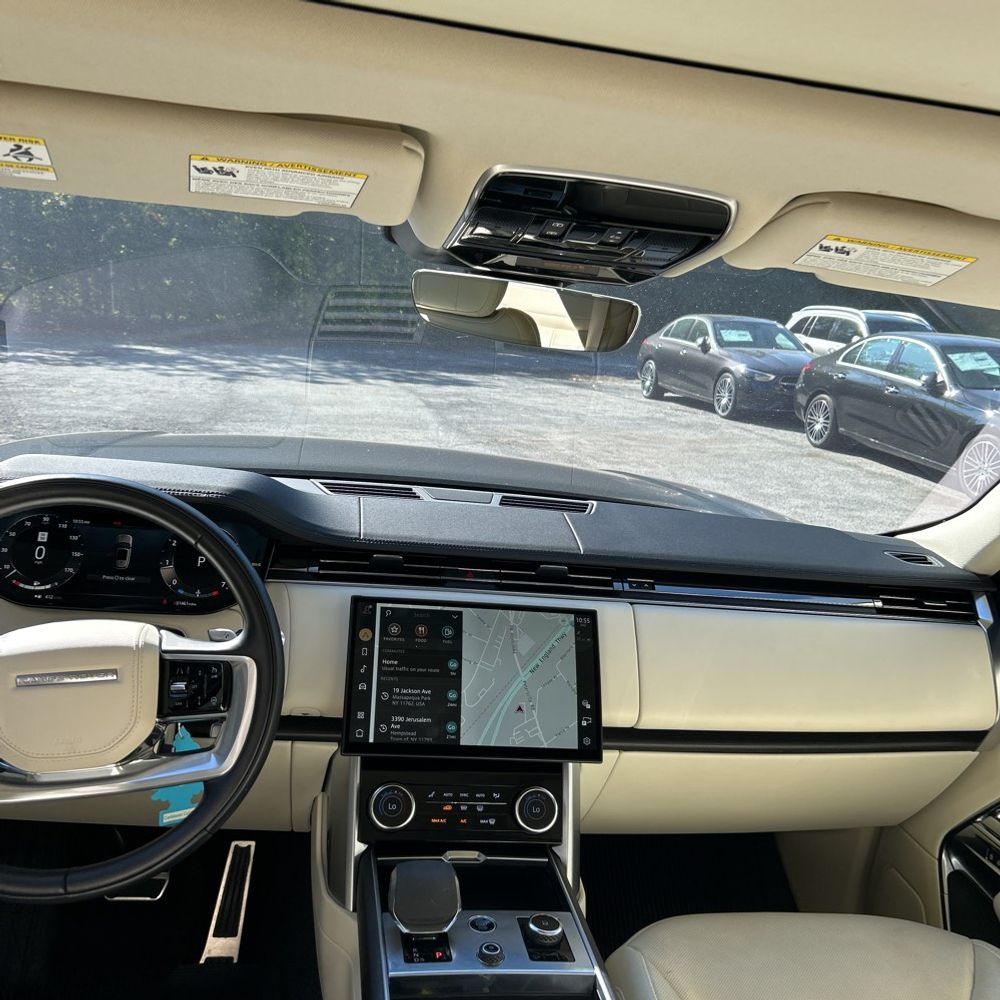 2023 Land Rover Range Rover SE