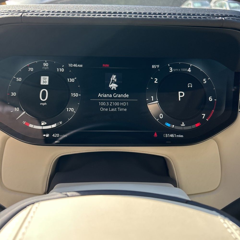 2023 Land Rover Range Rover SE