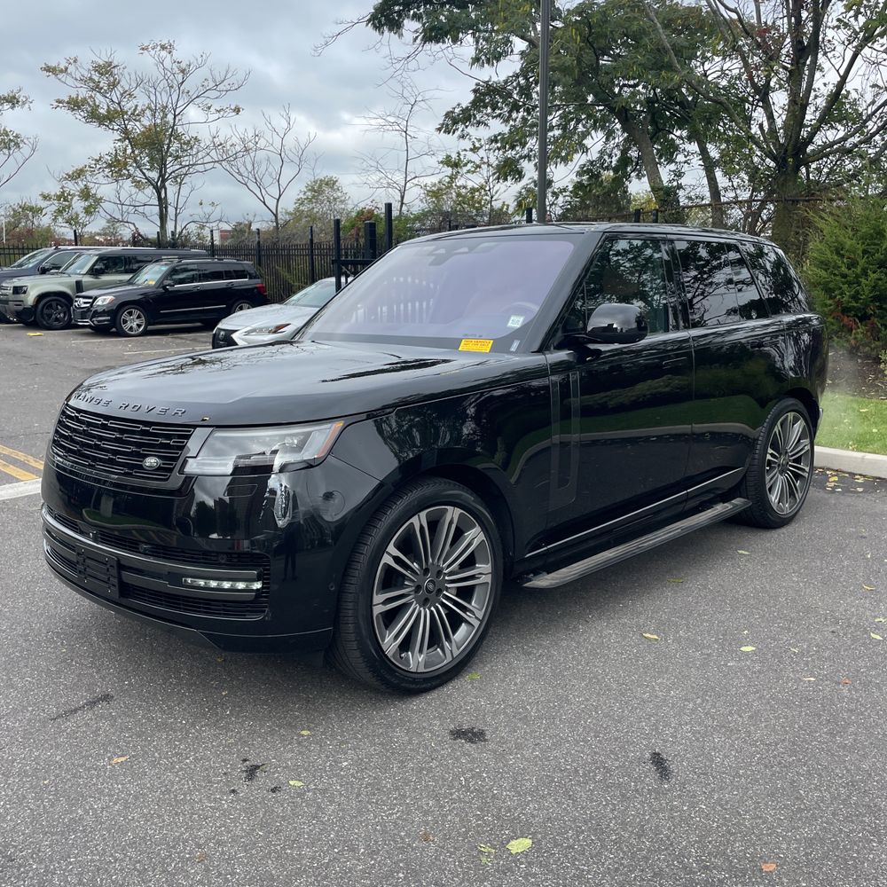 2023 Land Rover Range Rover SE