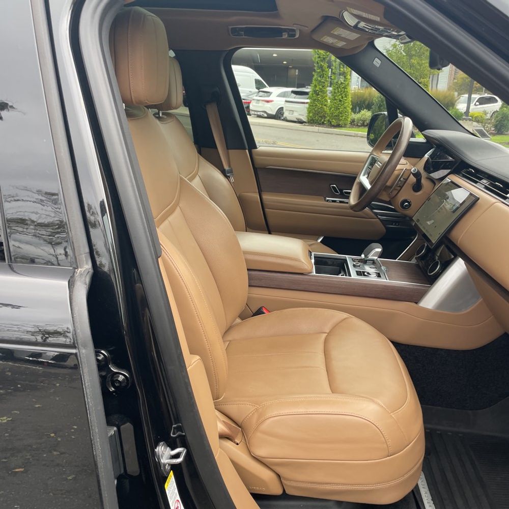 2023 Land Rover Range Rover SE