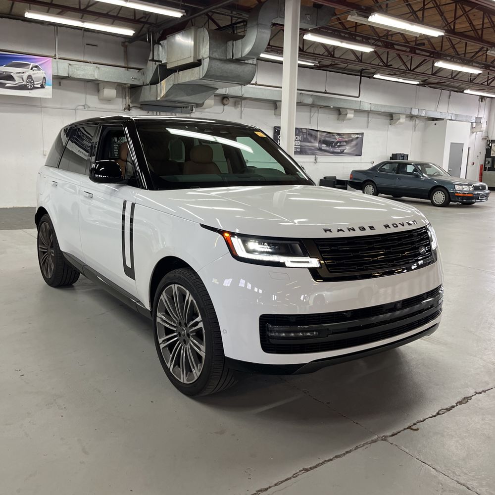 2025 Land Rover Range Rover P400 SE