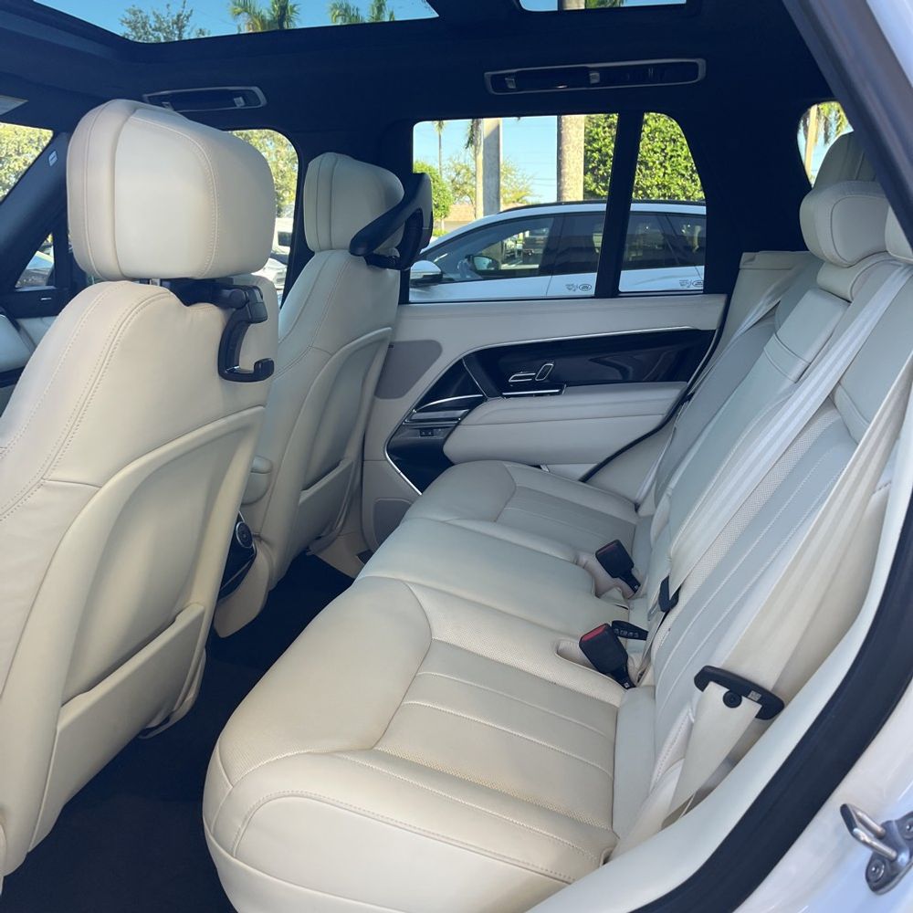 2024 Land Rover Range Rover P400 SE