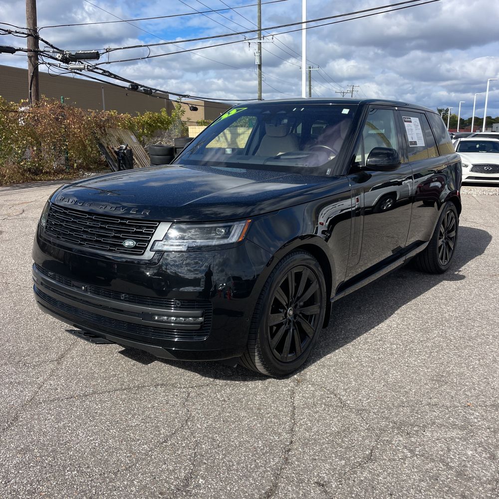 2023 Land Rover Range Rover SE
