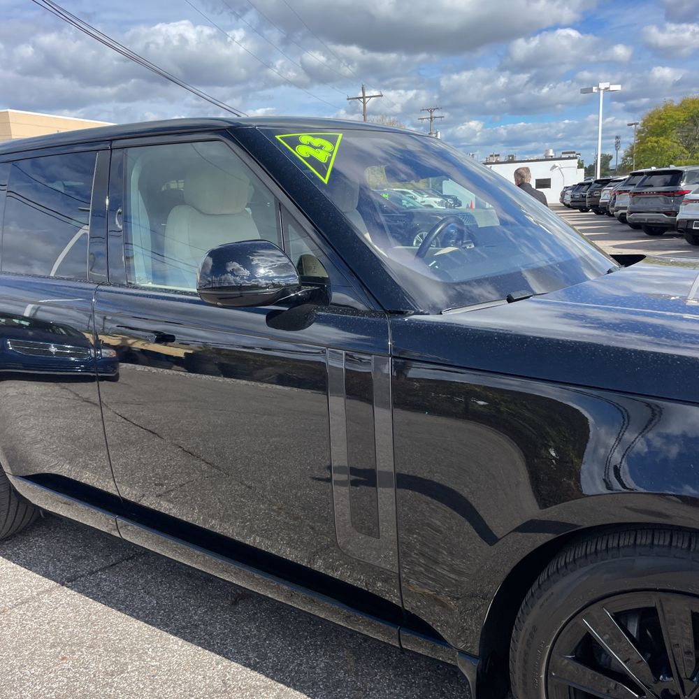 2023 Land Rover Range Rover SE