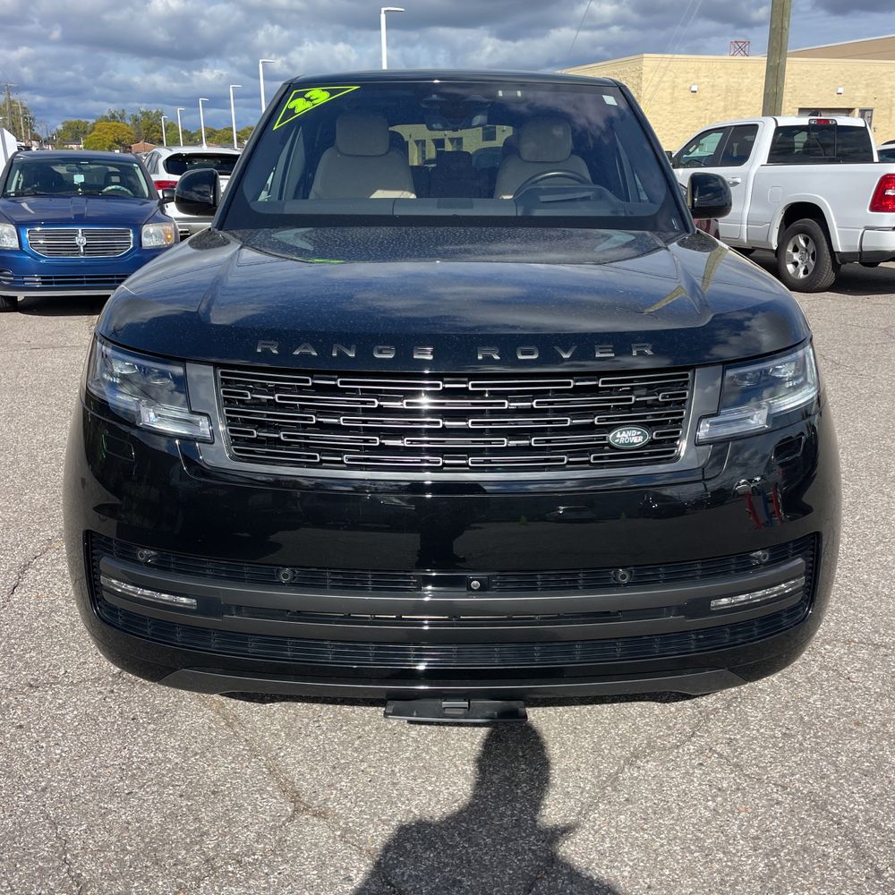 2023 Land Rover Range Rover SE