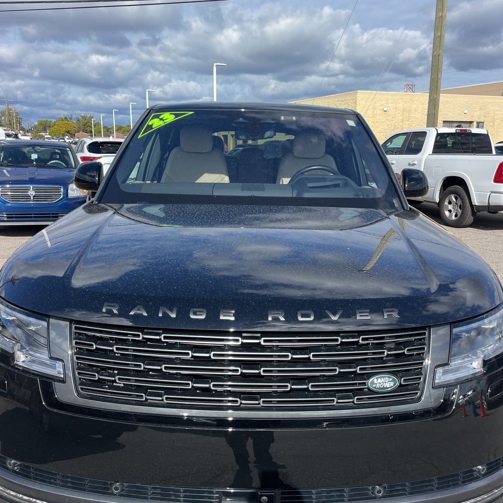 2023 Land Rover Range Rover SE