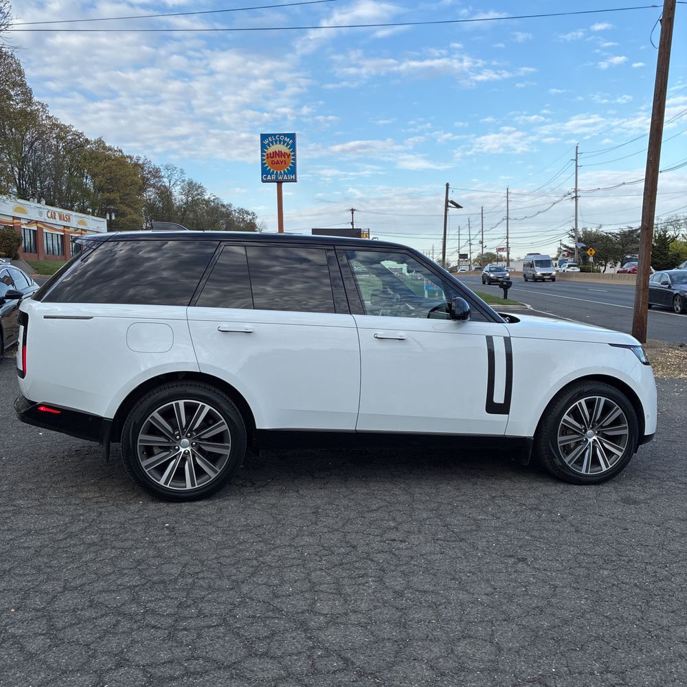 2023 Land Rover Range Rover P400 SE