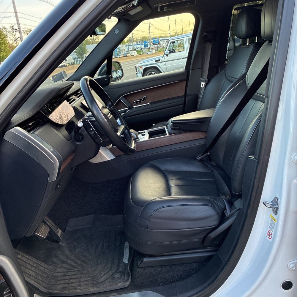 2023 Land Rover Range Rover P400 SE