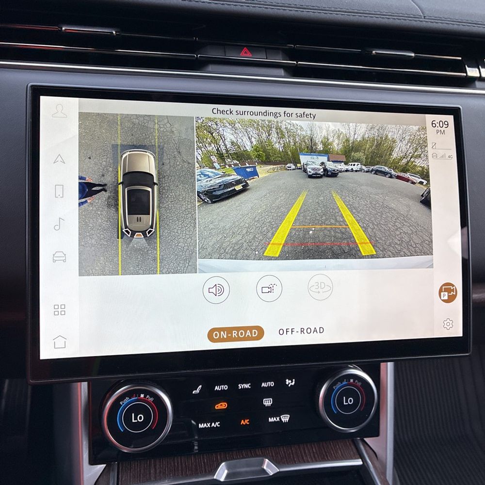 2023 Land Rover Range Rover P400 SE