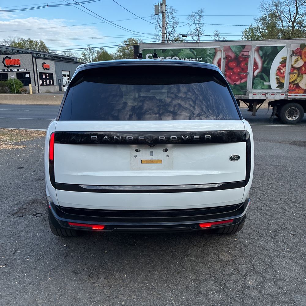 2023 Land Rover Range Rover P400 SE
