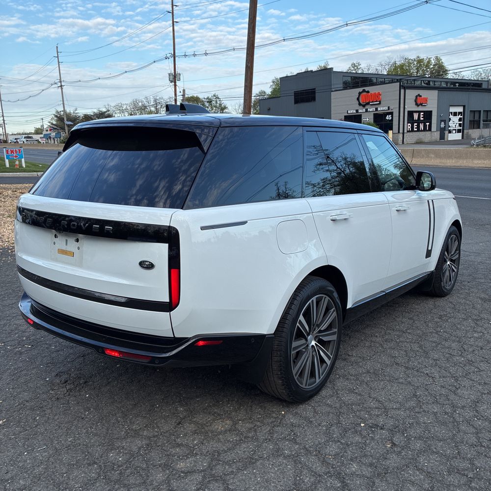 2023 Land Rover Range Rover P400 SE