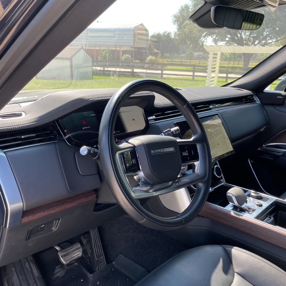 2023 Land Rover Range Rover SE