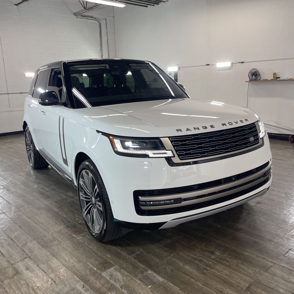 2023 Land Rover Range Rover SE