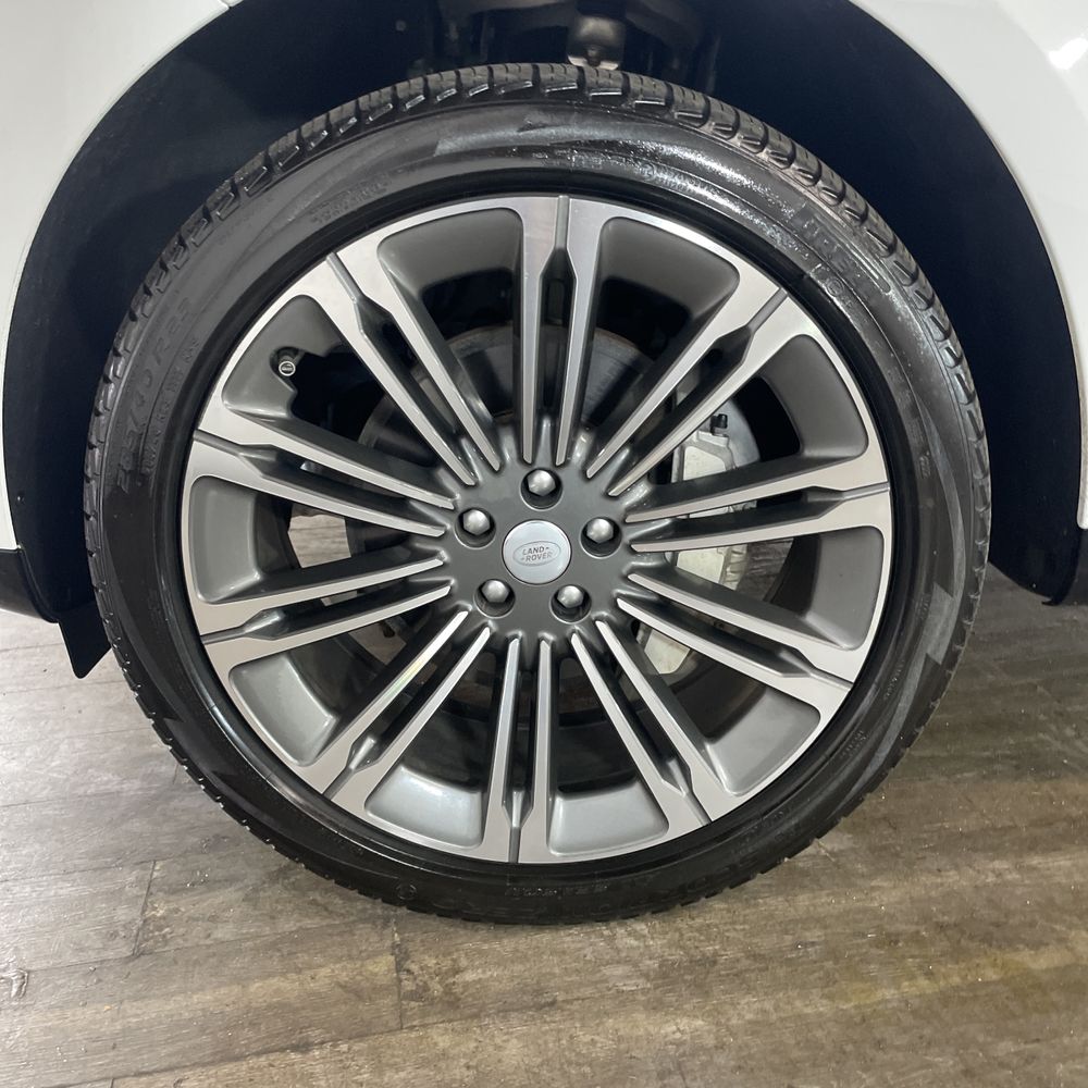 2023 Land Rover Range Rover SE