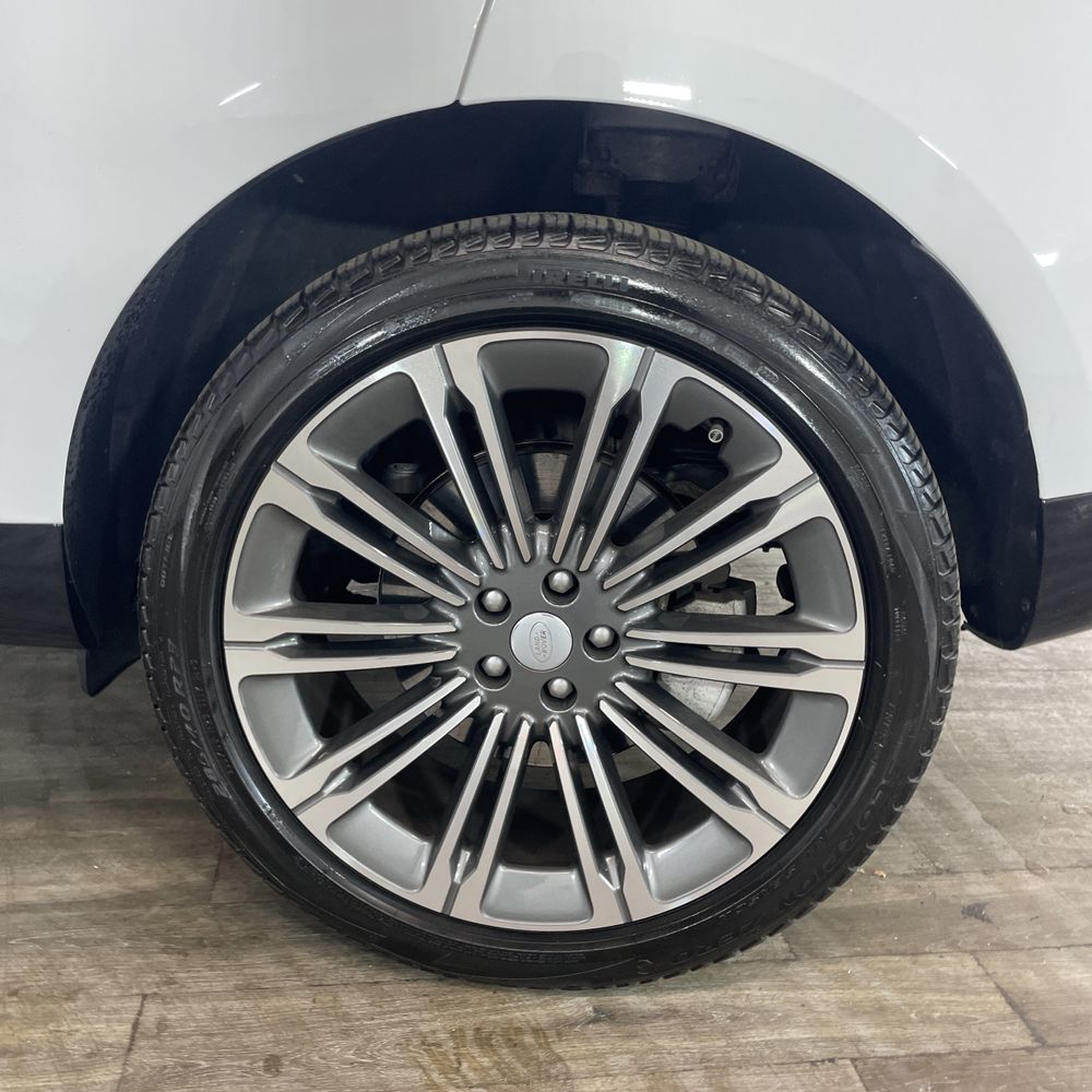 2023 Land Rover Range Rover SE
