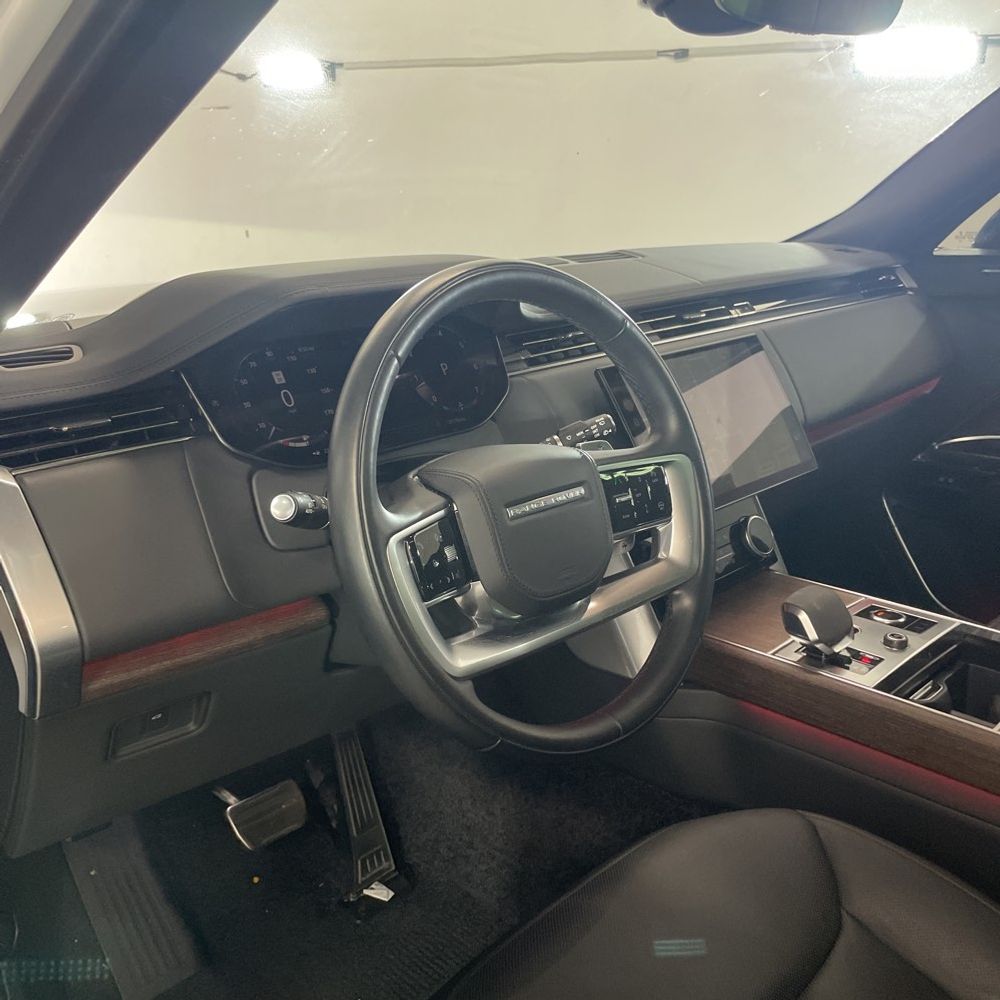 2023 Land Rover Range Rover SE