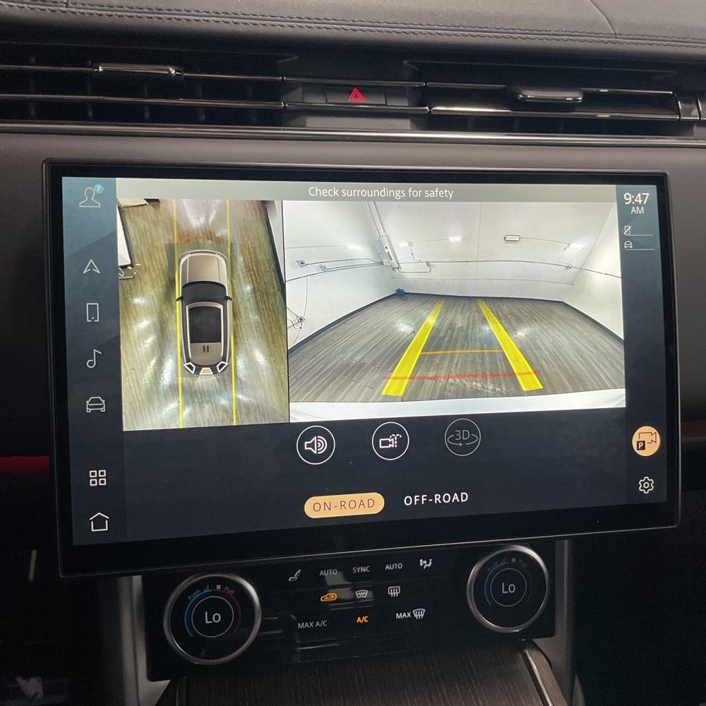 2023 Land Rover Range Rover SE