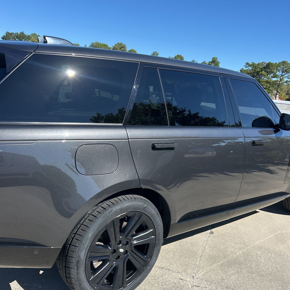 2023 Land Rover Range Rover P530 SE LWB