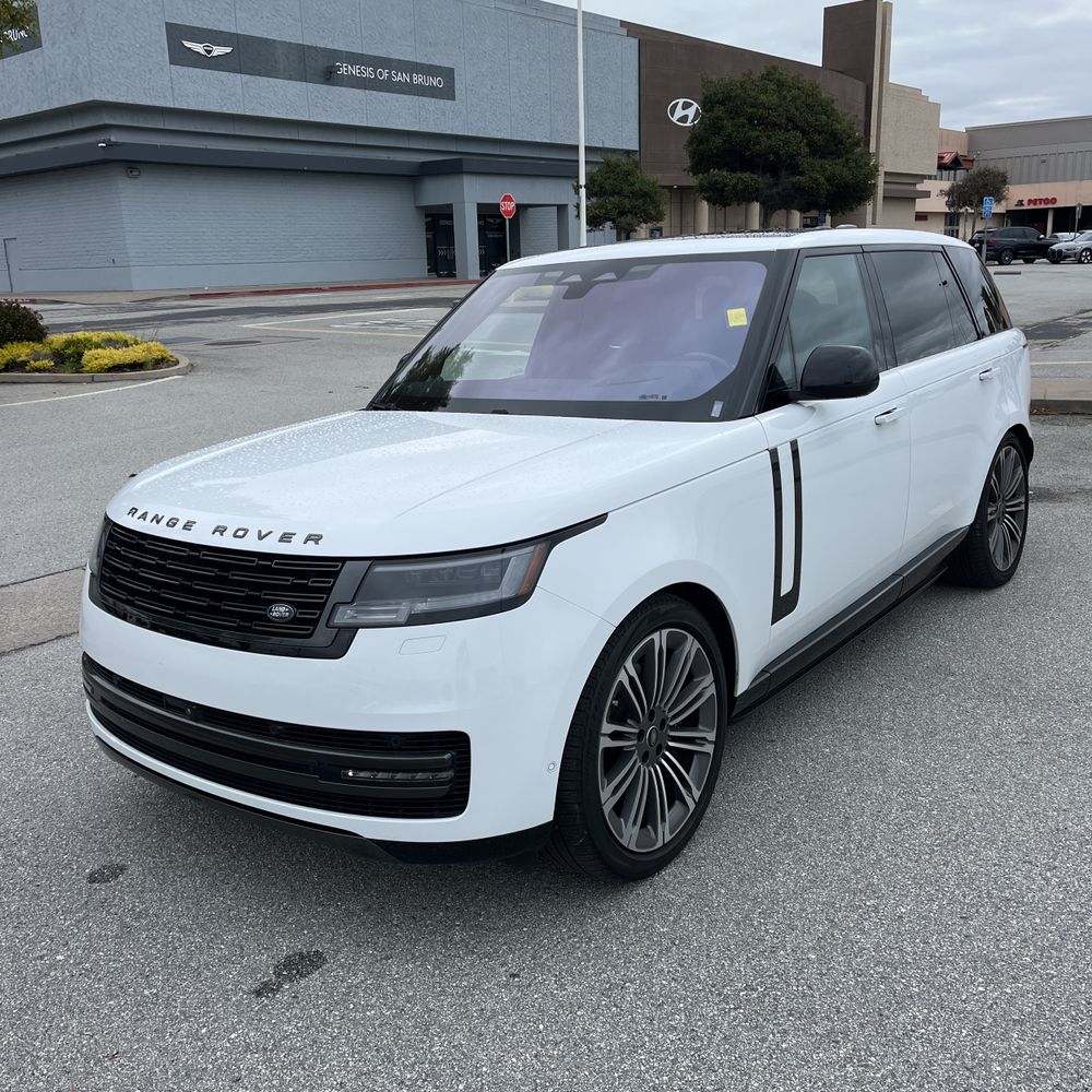 2023 Land Rover Range Rover SE