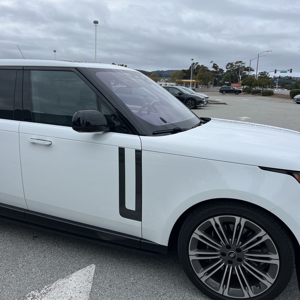 2023 Land Rover Range Rover SE