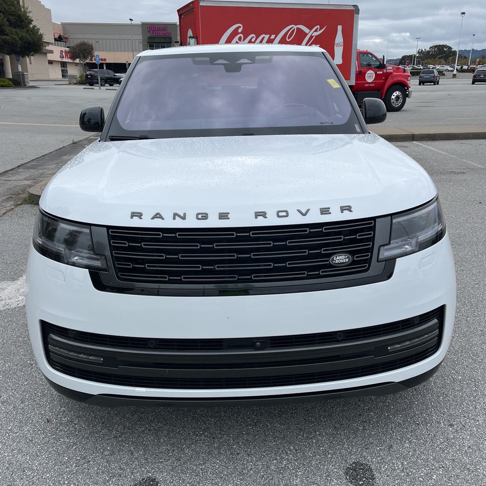 2023 Land Rover Range Rover SE