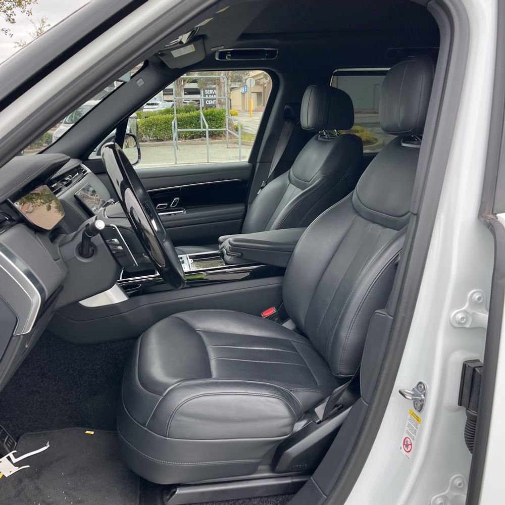 2023 Land Rover Range Rover SE