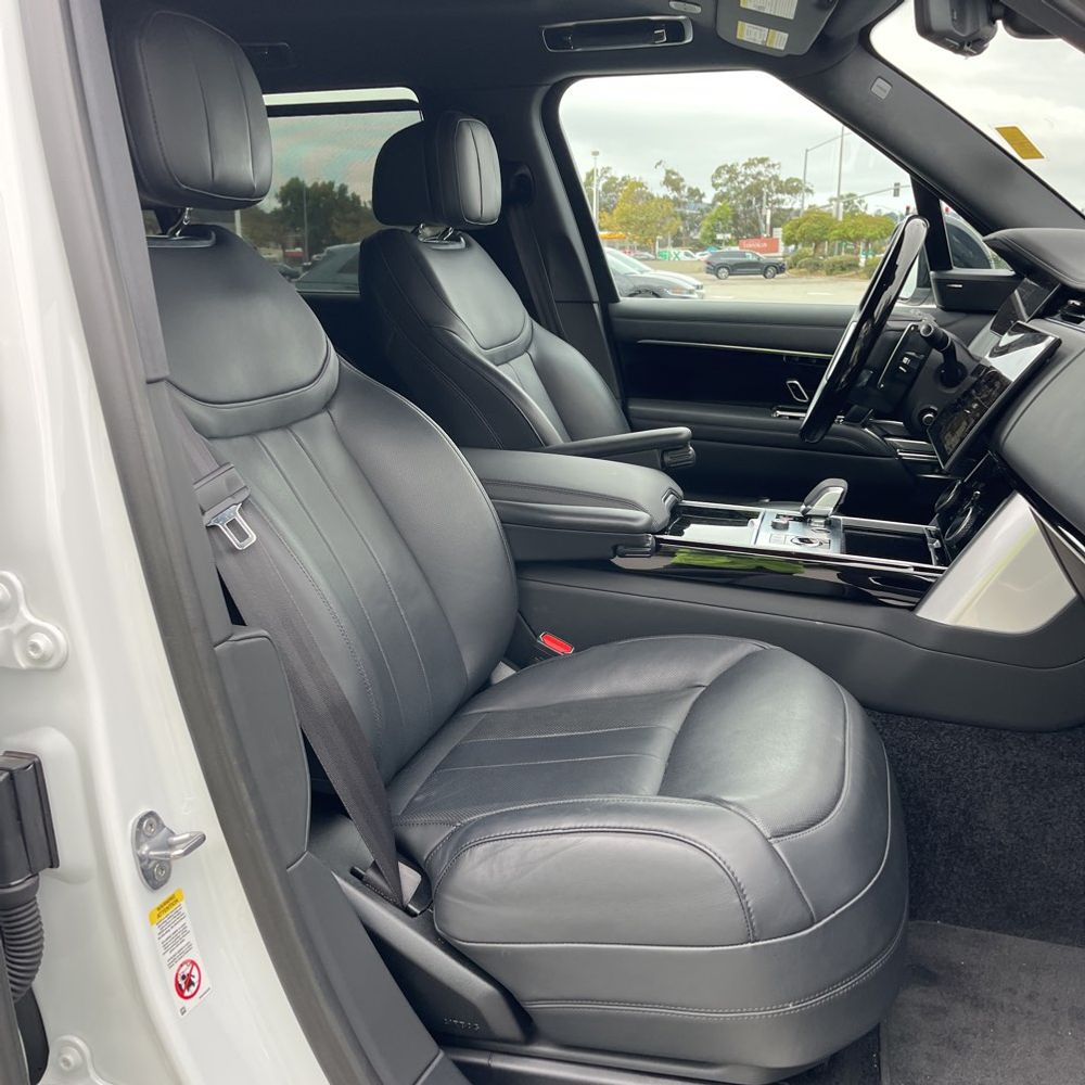2023 Land Rover Range Rover SE