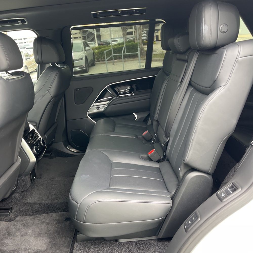2023 Land Rover Range Rover SE