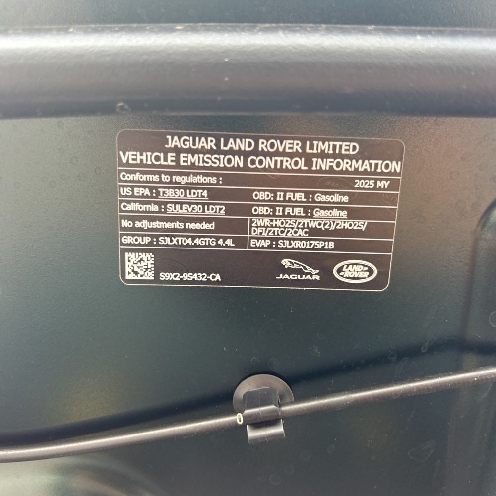2025 Land Rover Range Rover P530 SE LWB