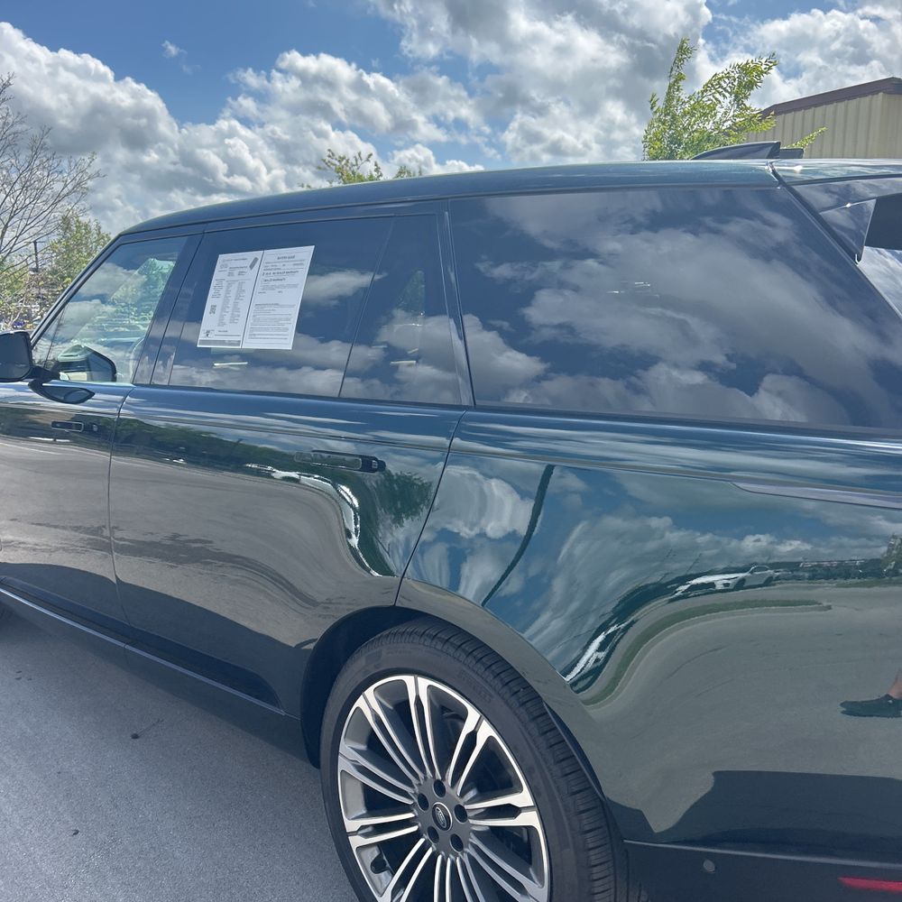 2025 Land Rover Range Rover P530 SE LWB