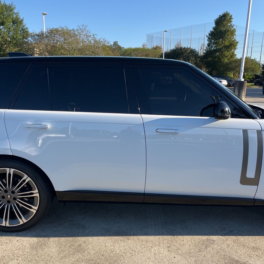 2024 Land Rover Range Rover SE P400