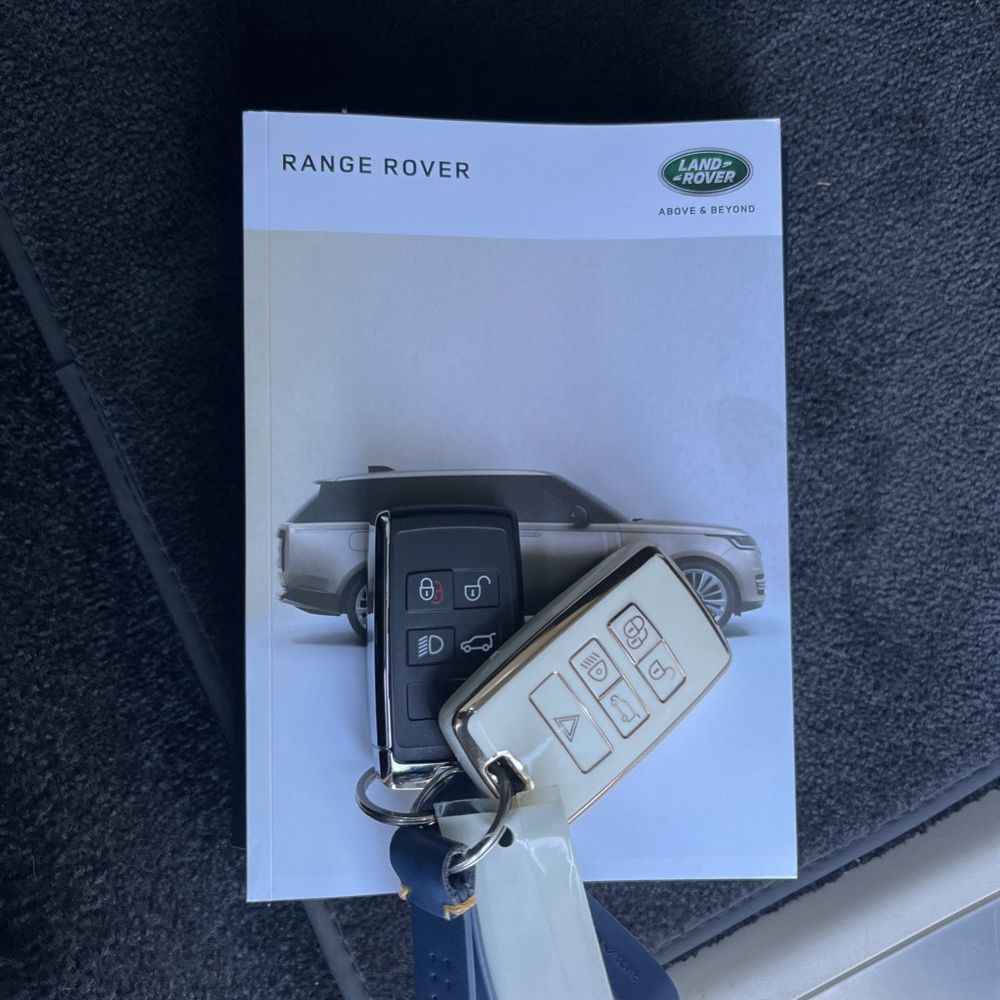2024 Land Rover Range Rover SE P400