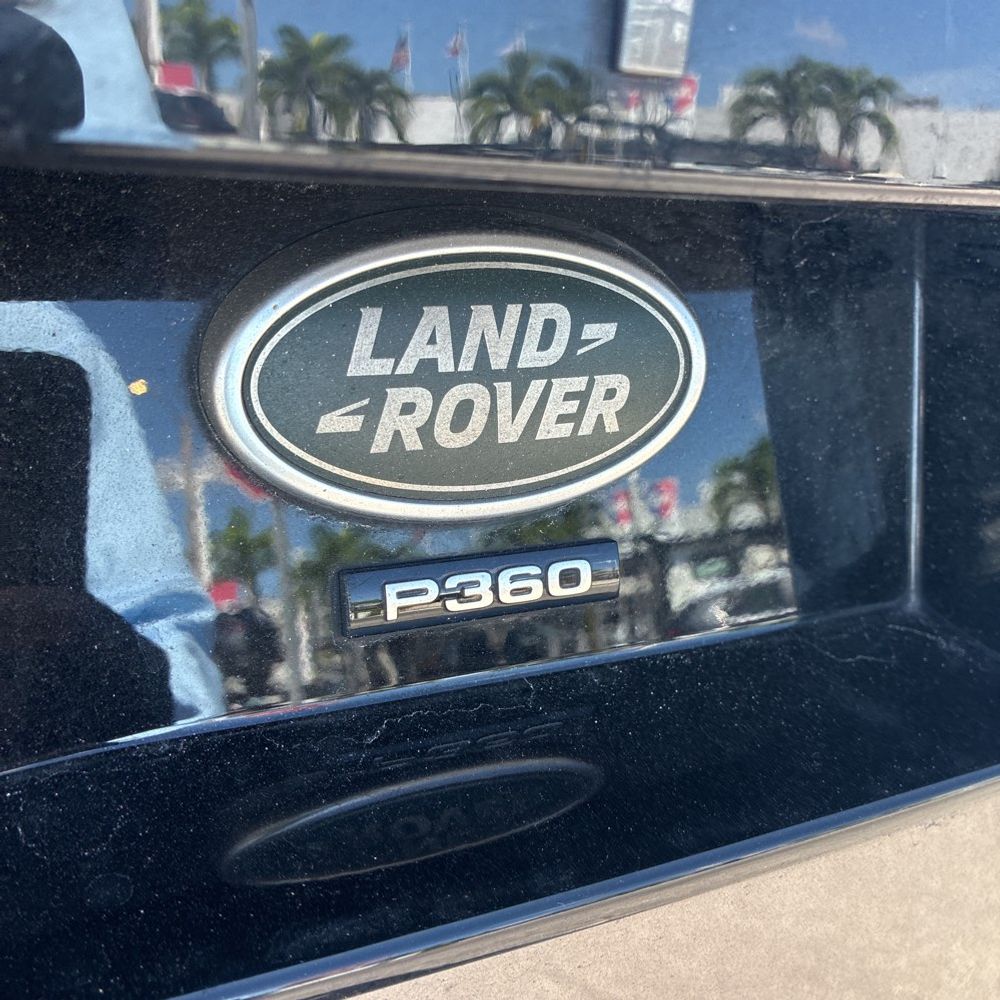2023 Land Rover Discovery P360 R-Dynamic S