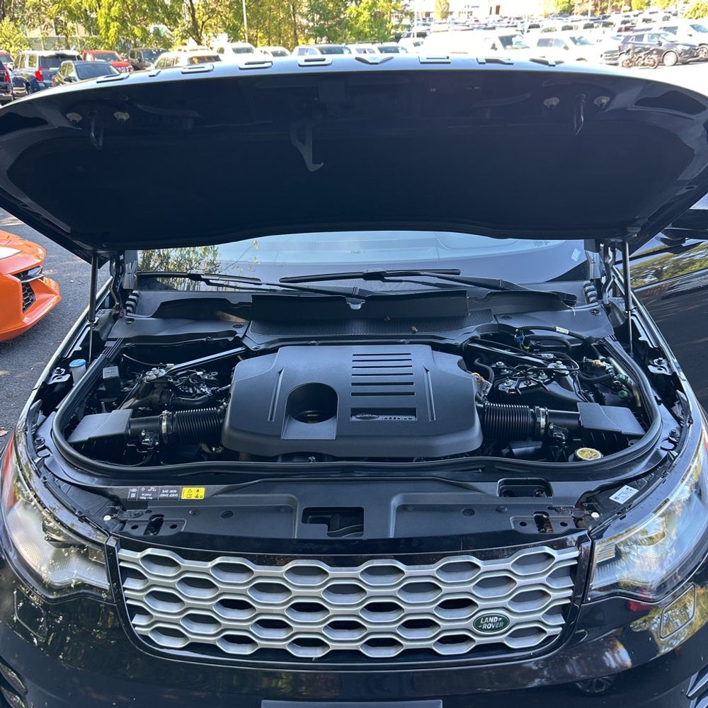 2023 Land Rover Discovery P360 Metropolitan Ed