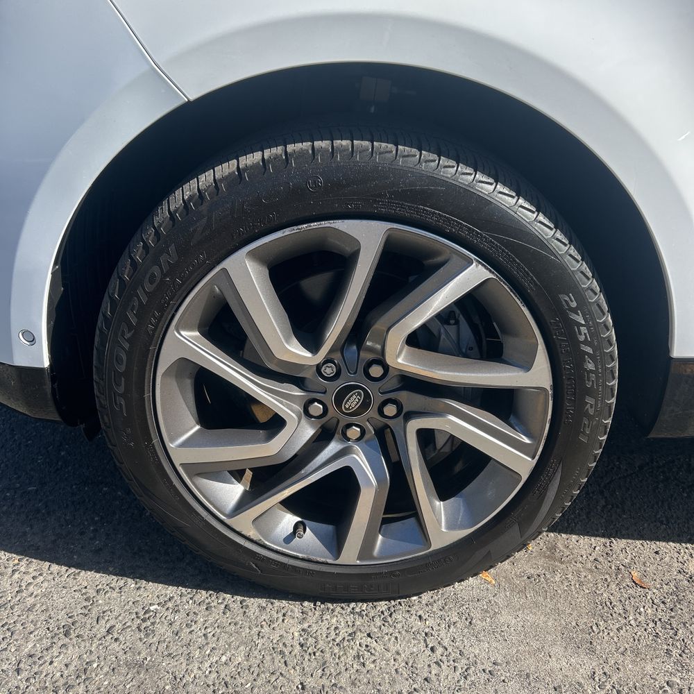 2022 Land Rover Range Rover Sport HSE Silver Edition
