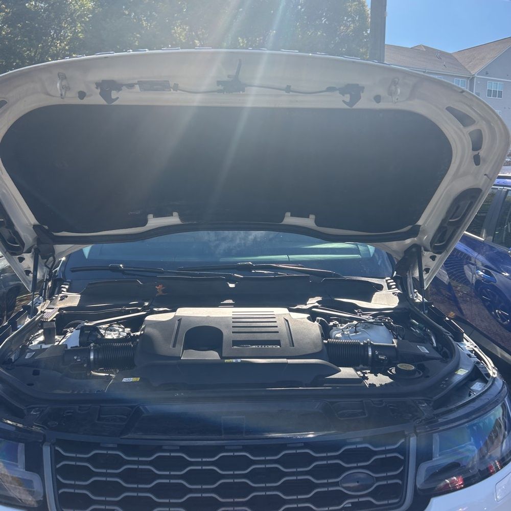 2022 Land Rover Range Rover Sport HSE Silver Edition