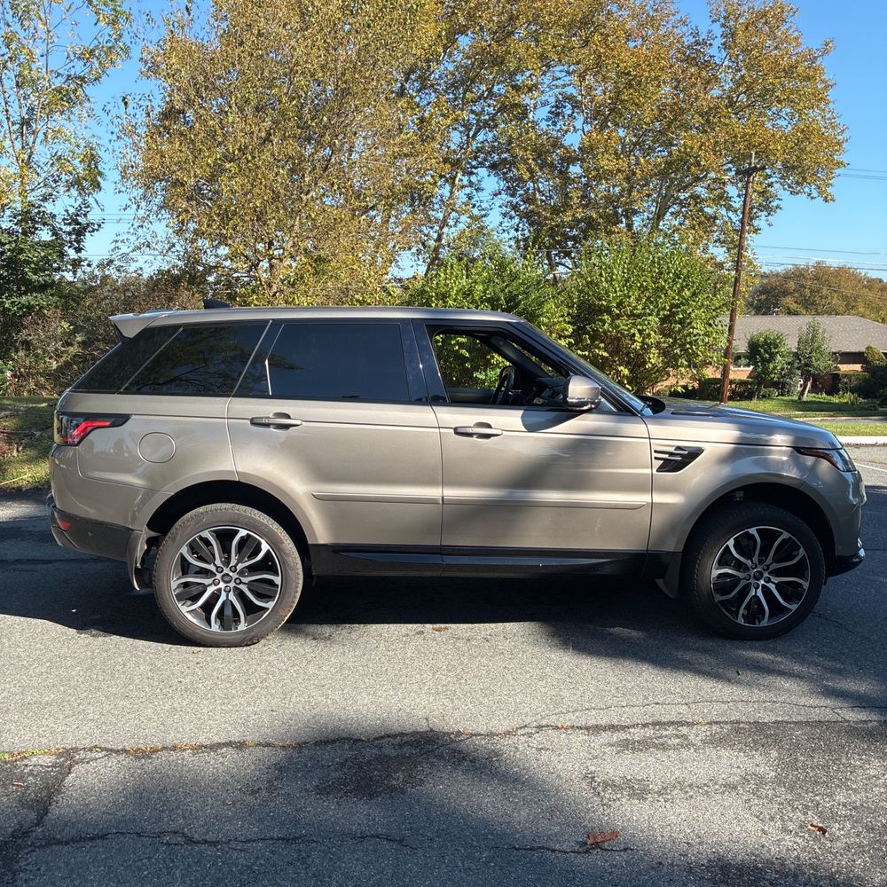2022 Land Rover Range Rover Sport HSE Silver Edition 4D SUV