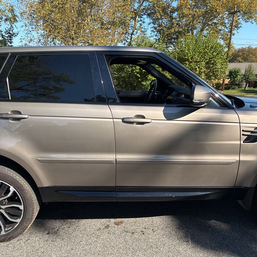 2022 Land Rover Range Rover Sport HSE Silver Edition 4D SUV