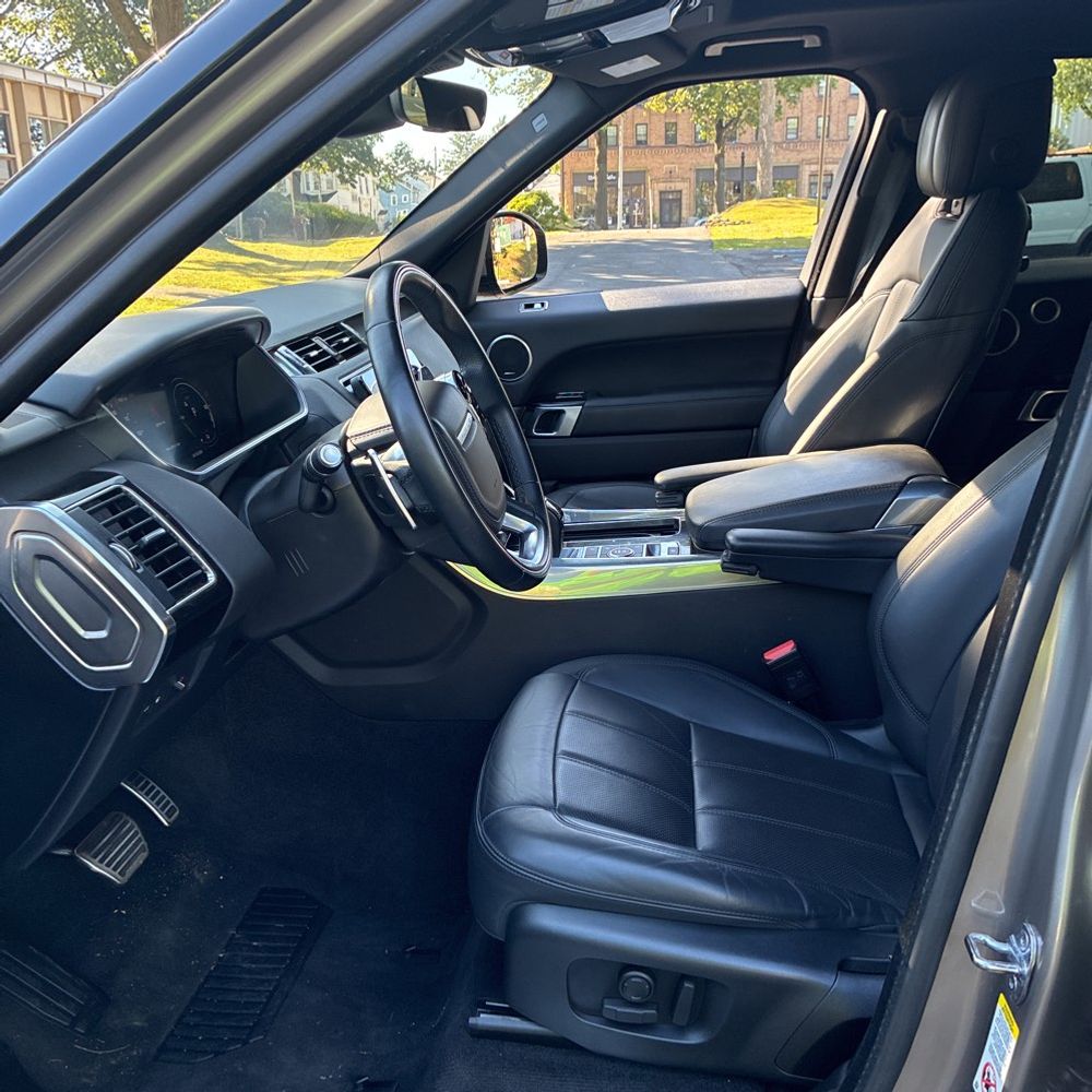 2022 Land Rover Range Rover Sport HSE Silver Edition 4D SUV