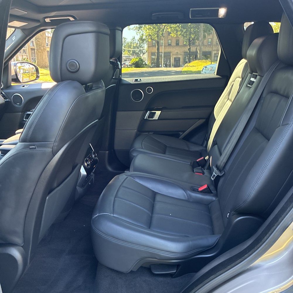 2022 Land Rover Range Rover Sport HSE Silver Edition 4D SUV