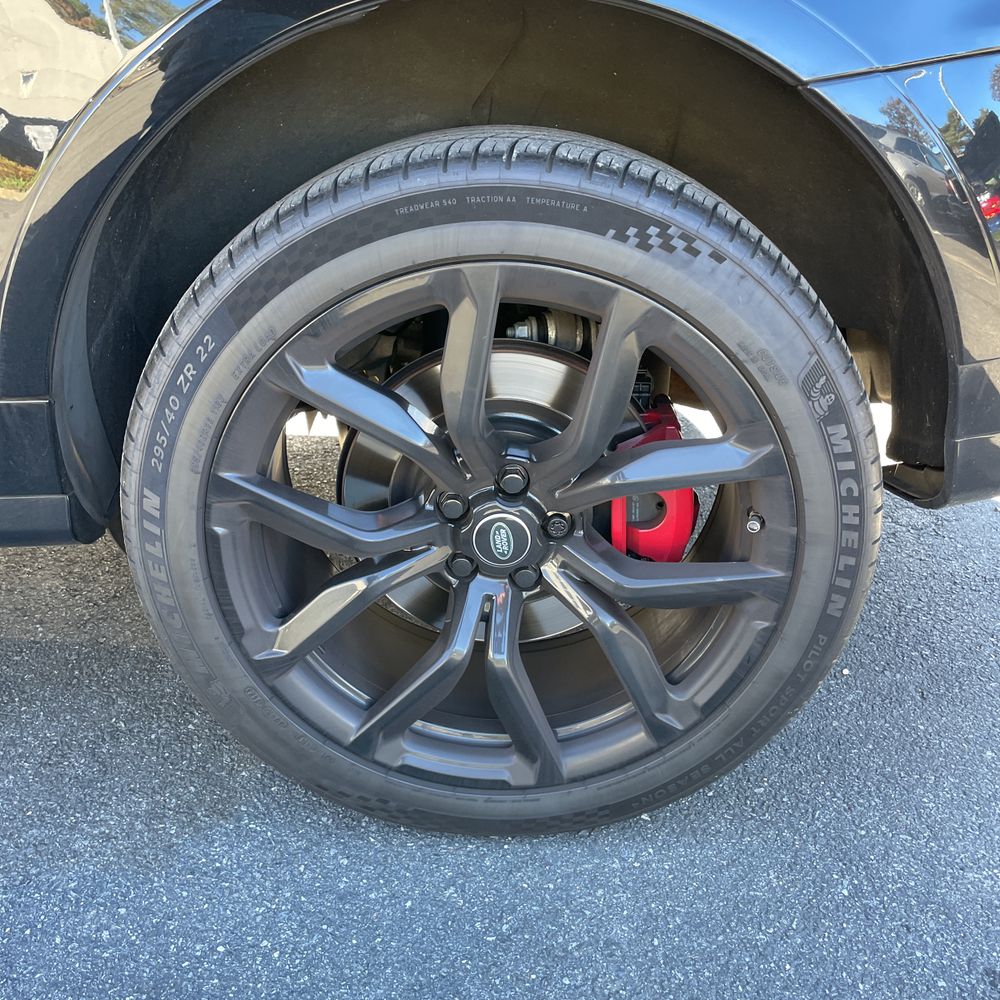 2020 Land Rover Range Rover Sport SVR