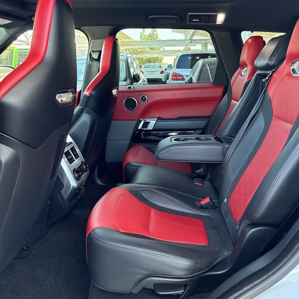 2020 Land Rover Range Rover Sport SVR